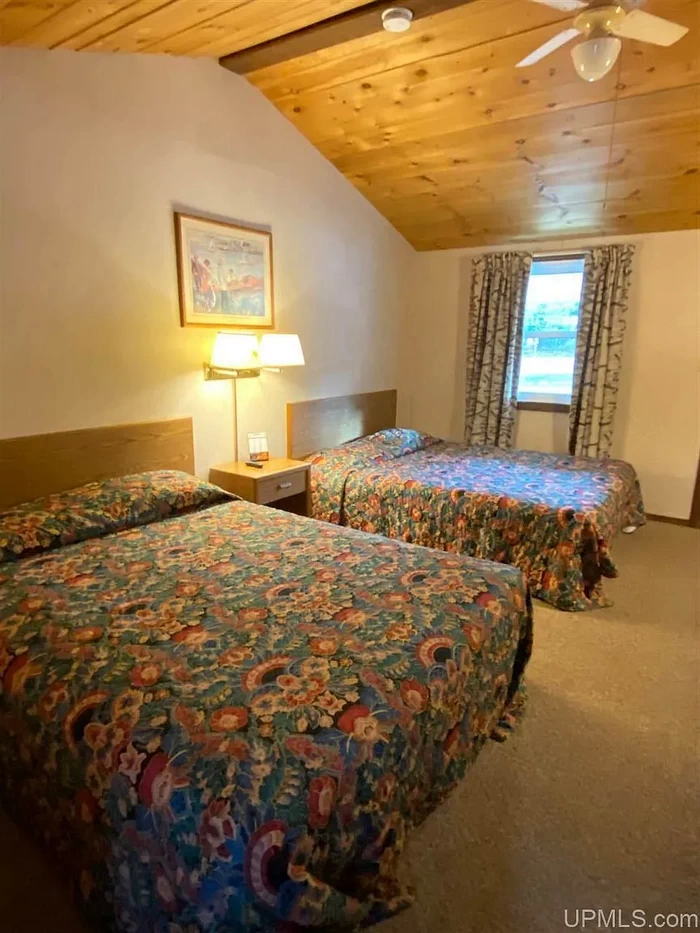 Woodlands Motel (Bambi Park Motel) - From Zillow Listing (newer photo)